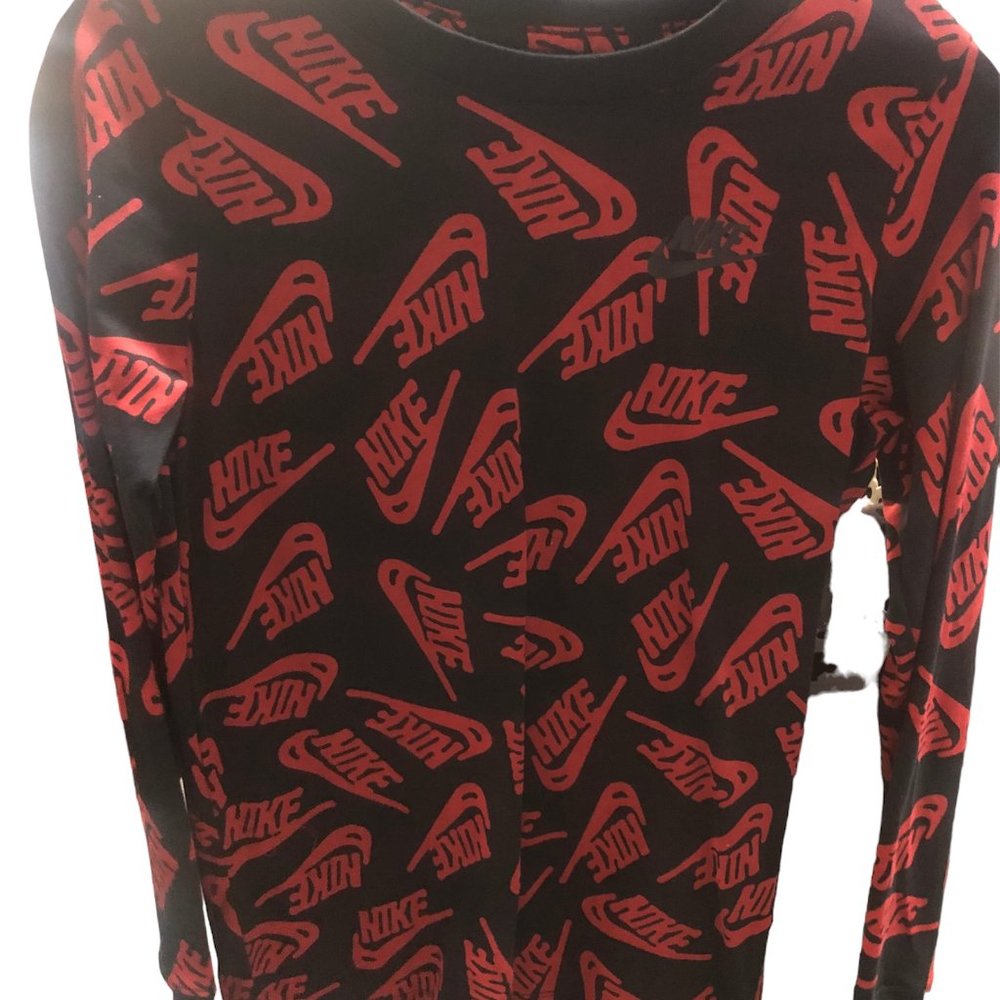 Nike Graphic Long sleeve